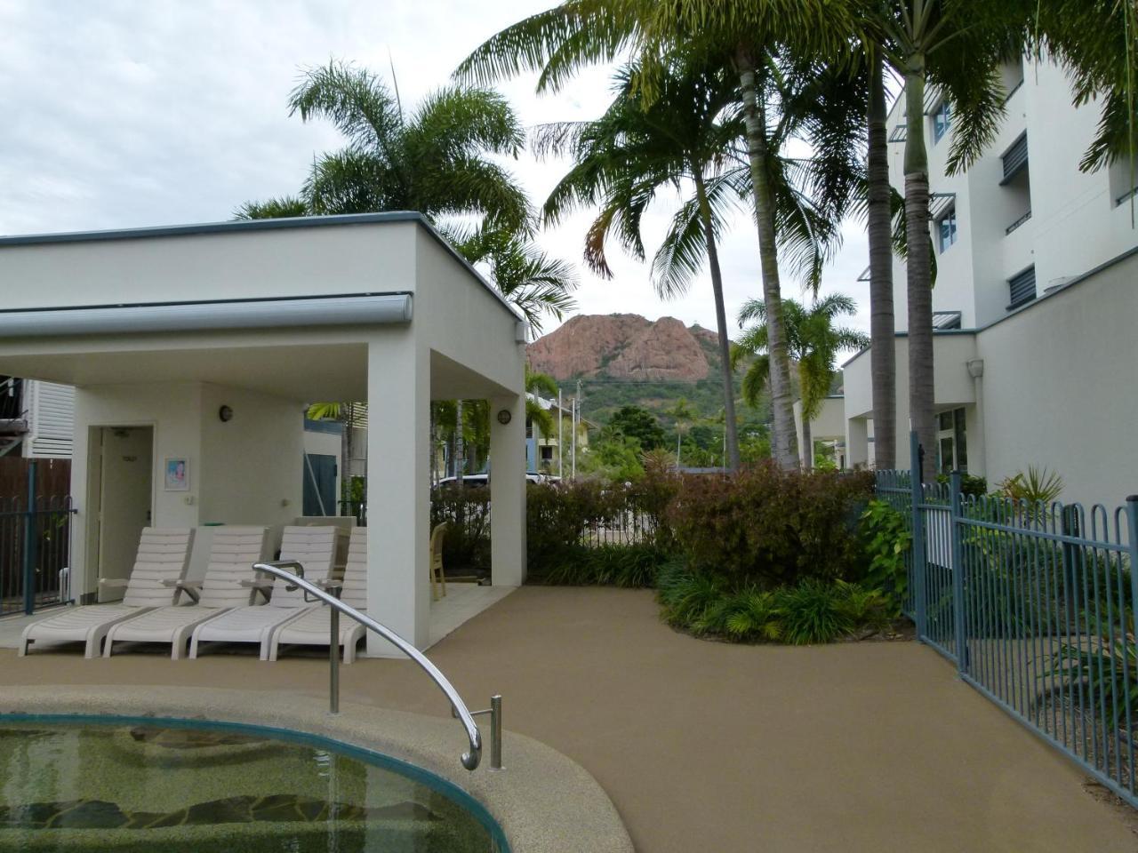 Madison Ocean Breeze Apartments Townsville Exterior photo